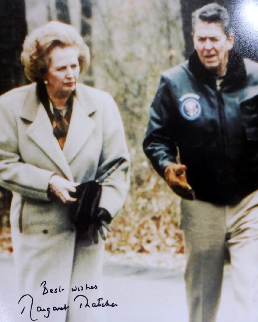 British PM' MARGARET THATCHER _ Photo Signed (1 of 1)