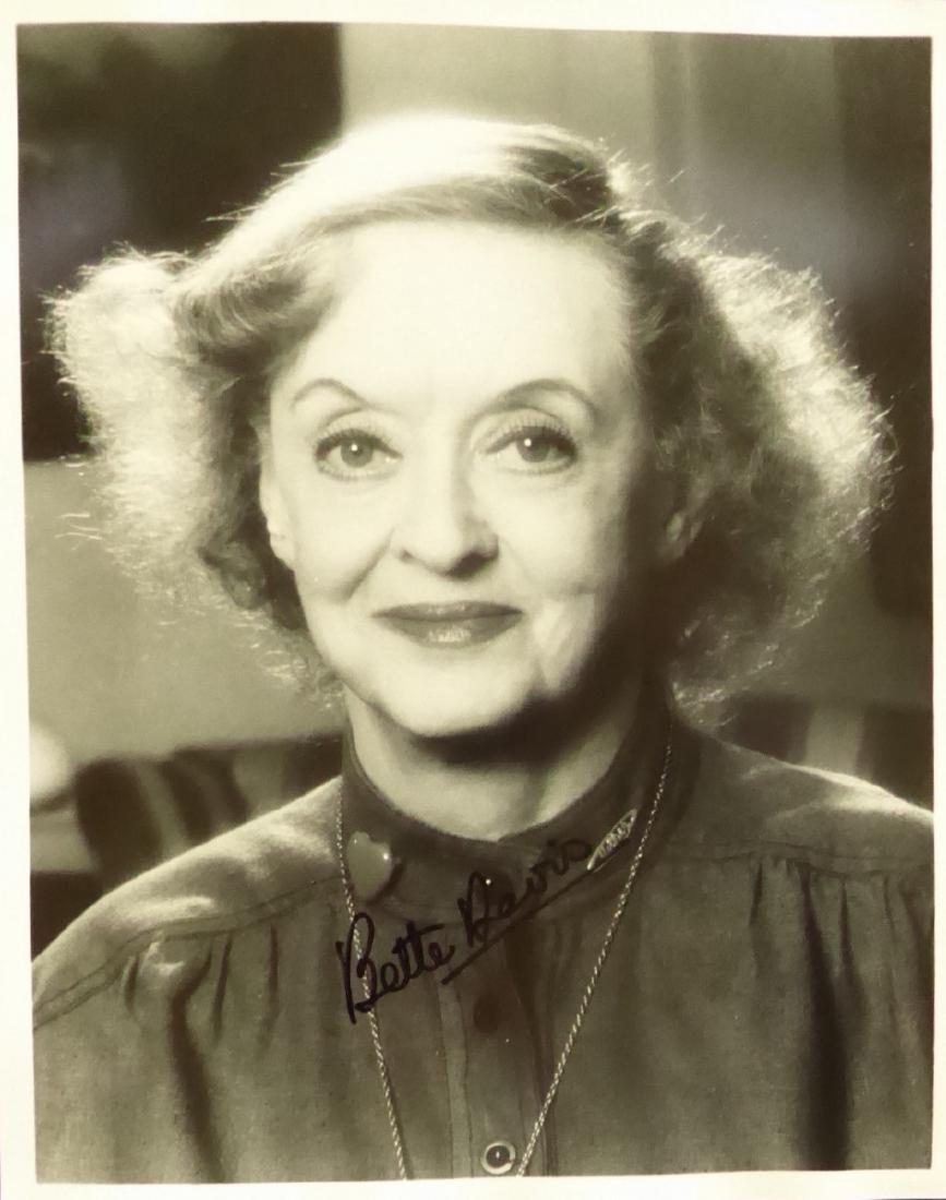 Actress BETTE DAVIS - Photo Signed (1 of 1)