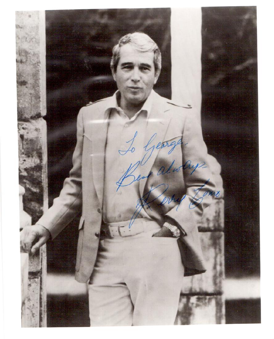 Singer, TV Personality PERRY COMO - Photo Signed: Perry Como (1912-2001) Singer, Television Personality. Como pioneered the weekly musical variety television show.. Known for his smooth baritone crooning, he released the hit song "It's Impossible" in