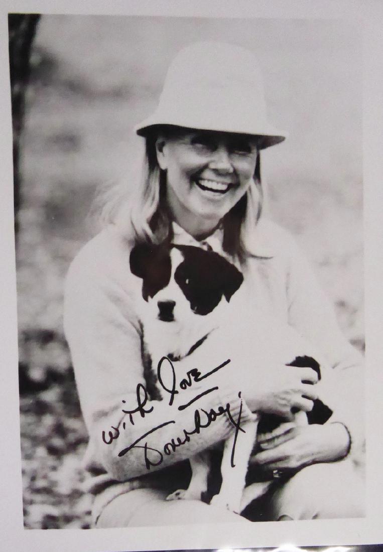 Actress DORIS DAY - Photo Signed (1 of 1)