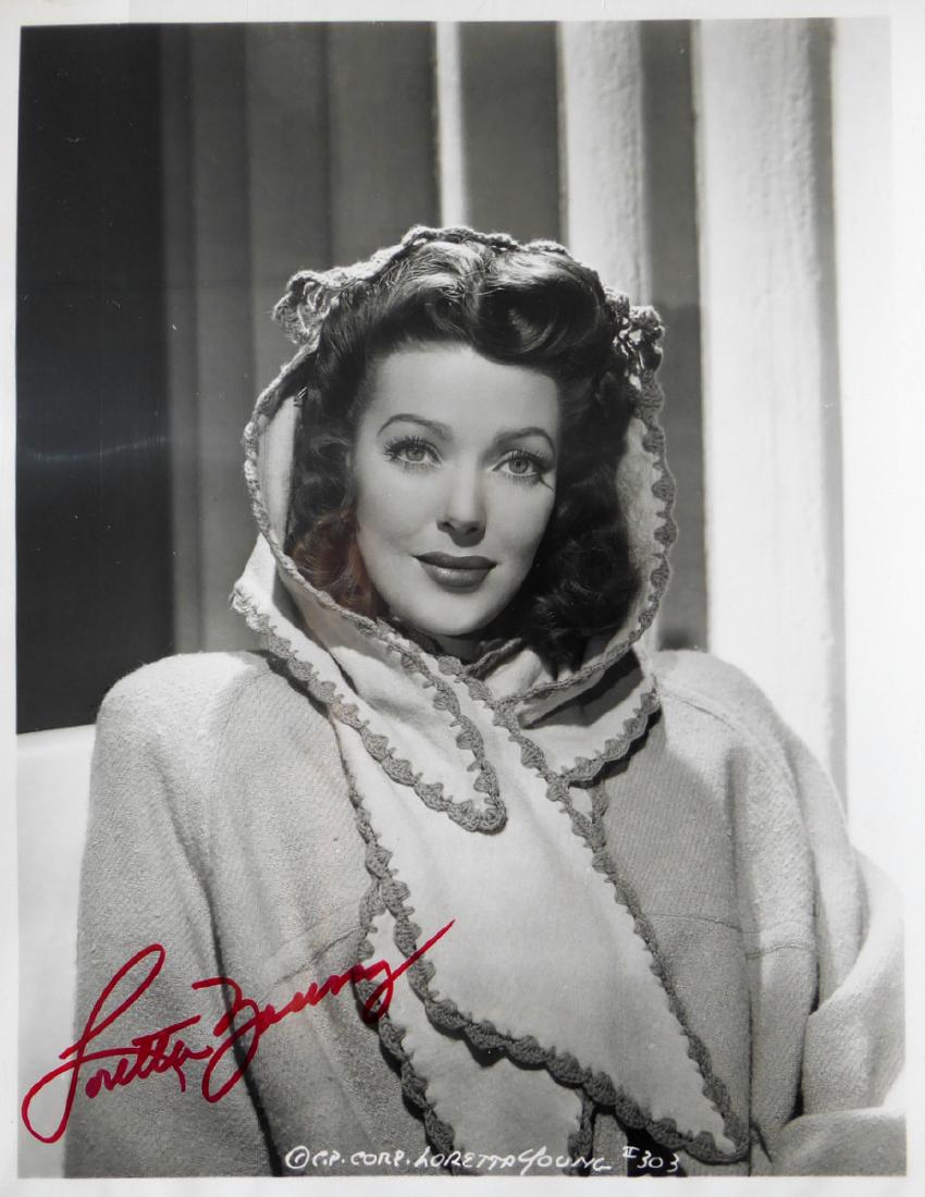 Actress LORETTA YOUNG - Photo Signed (1 of 1)