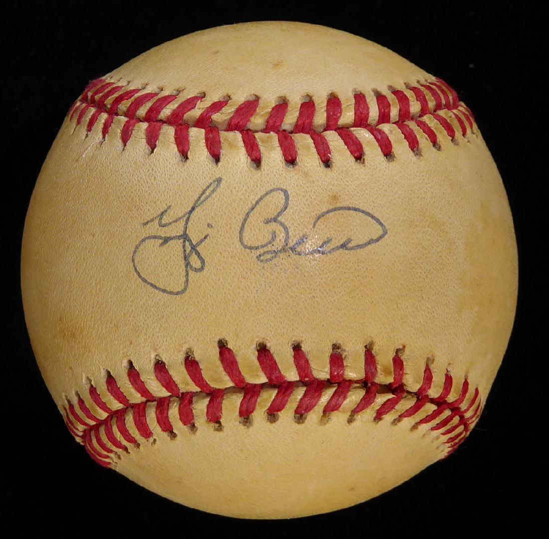 Catcher YOGI BERRA - Baseball Signed (1 of 1)