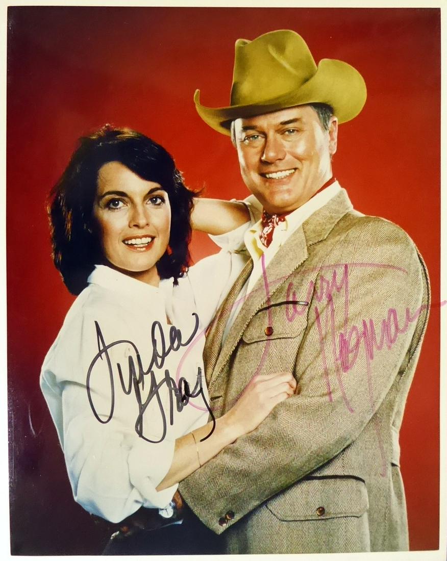 Dallas: LARY HAGMAN & LINDA GRAY - Photo: Dallas: Larry Hagman (1931-2012) actor and Linda Gray (1940- ) actress. Hagman’s most iconic role was playing villainous oil tycoon J.R. Ewing on the primetime soap Dallas. Gray is best known for he