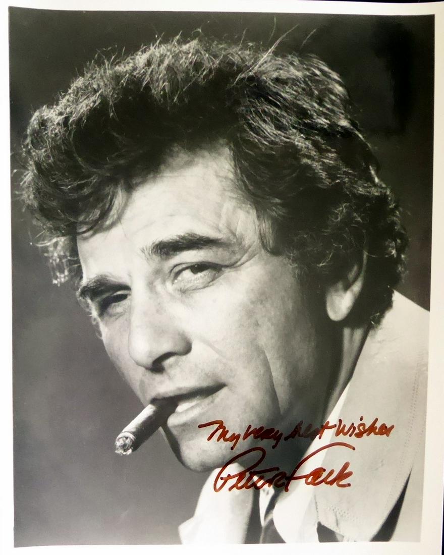 Actor PETER FALK - Photo: Peter Falk (1927-2011) Actor. Falk was best known for his portrayal of the eccentric detective Lieutenant Columbo in the television series Columbo (1971–78). 8” x 10” black and white photograph