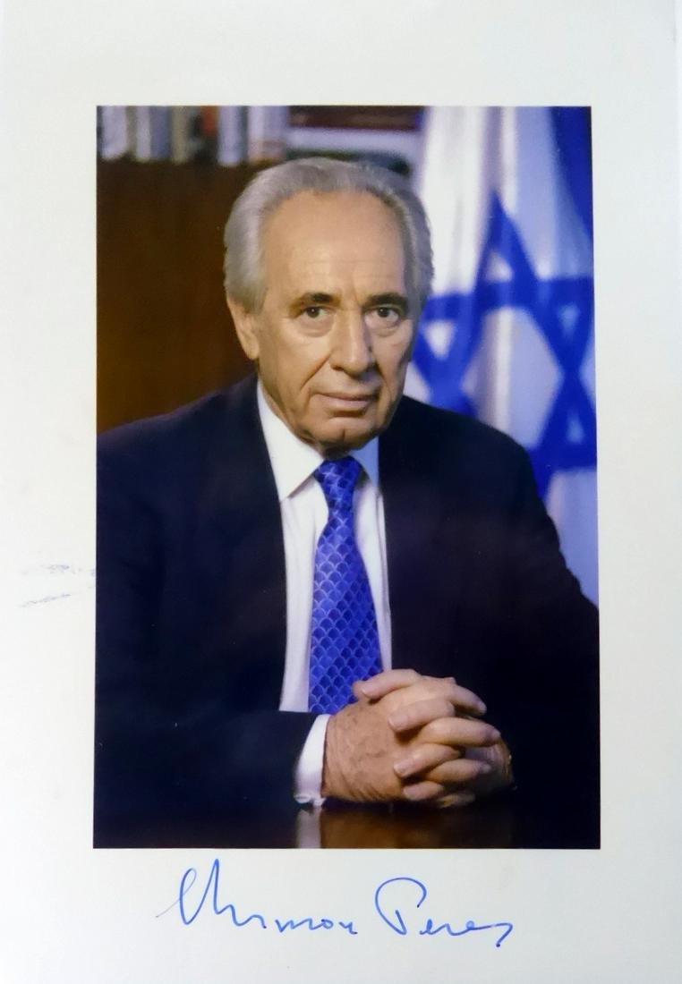 Israeli Statesman SHIMON PEREZ - Photo Signed: Shimon Peres (1923-2016) Israeli statesman. Peres served as both prime minister (1984–86 and 1995–96) and president (2007–14) In 1993, in his role as Israeli foreign minister, he helped negotiat
