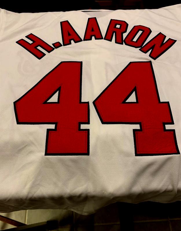 Baseball Great HANK AARON Signed Jersey (1 of 2)