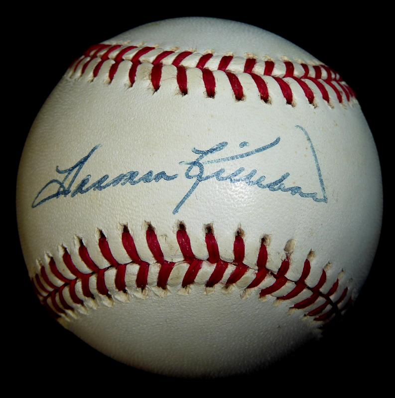 Twin Great HARMON KILLEBREW Signed Baseball (1 of 1)