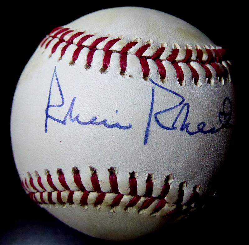 HOF Pitcher ROBIN ROBERTS Signed Baseball (1 of 1)