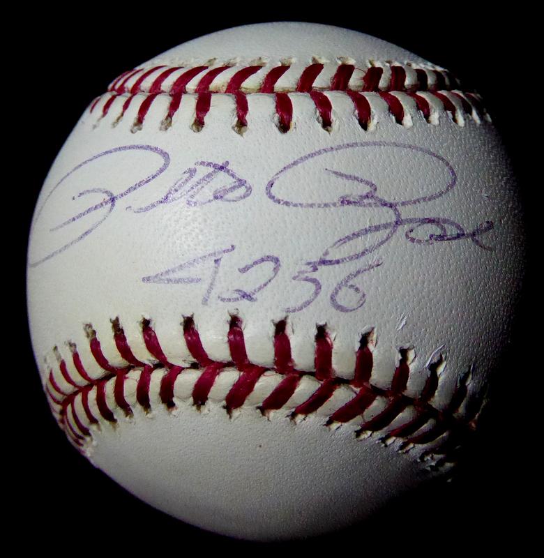 Hit King PETE ROSE Signed Baseball (1 of 1)