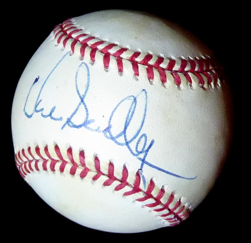 HOF Announcer VIN SCULLY Signed Baseball (1 of 1)