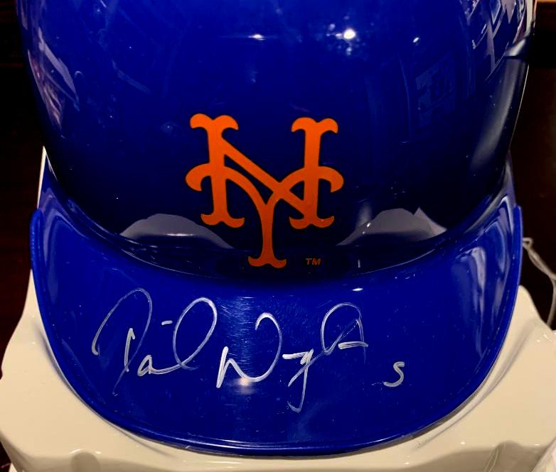 Longtime Met DAVID WRIGHT Signed Mini Helmet (1 of 1)