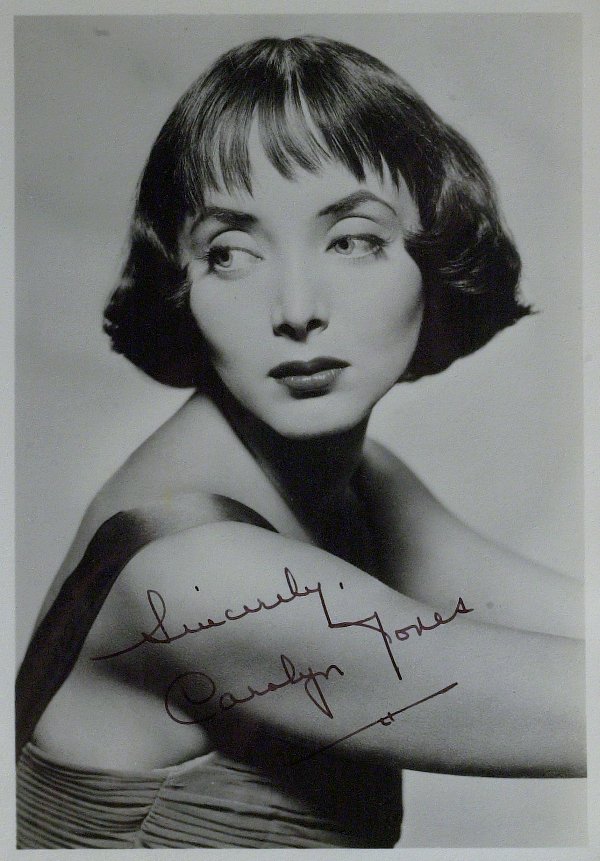 Morticia Addams CAROLINE JONES - Photo Signed