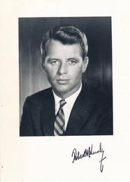 Politican ROBERT F KENNEDY - Photo