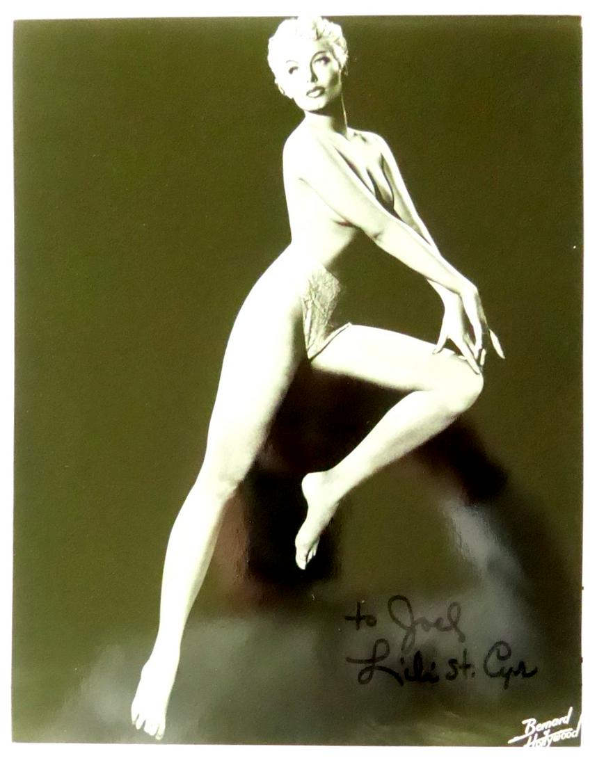 Burlesque Stripper LILLI ST CYR - Photo: Lilli St. Cyr (1918-1999) Burlesque stripteaser. St. Cyr was a notorious striptease artist of the 1940s and 1950s. She actually took the stripper out of burlesque and put her squarely on the Las Vegas