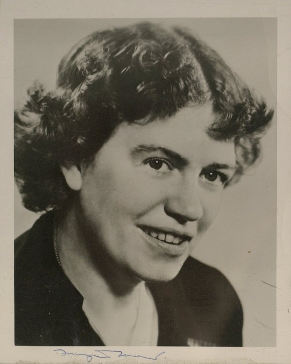 Anthropologist MARGARET MEAD - Typed Ltr & Photo: Margaret Mead (1901-1978) Anthropologist. Meads theories caused later 20th-century anthropologists to question both the accuracy of her observations and the soundness of her conclusions about cultural