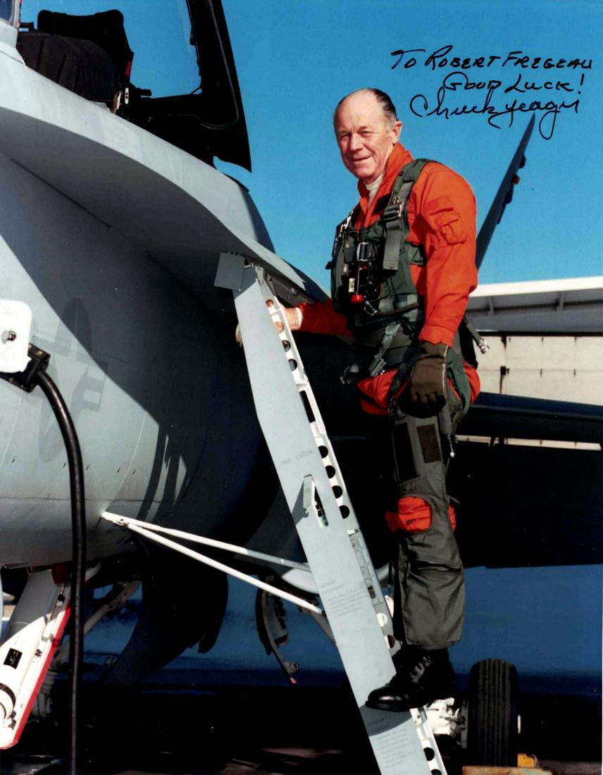Pilot CHUCK YEAGER - Photo Siged (1 of 1)