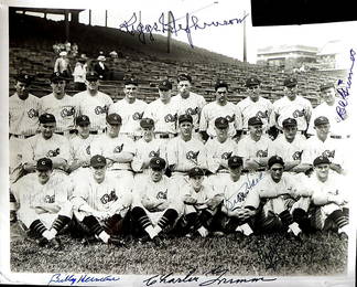 1932 Cubs Signed Photo