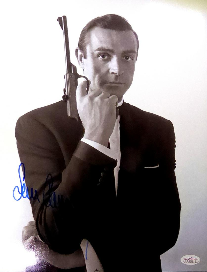 Bond Actor SEAN CONNERY - Large Photo Signed (1 of 1)