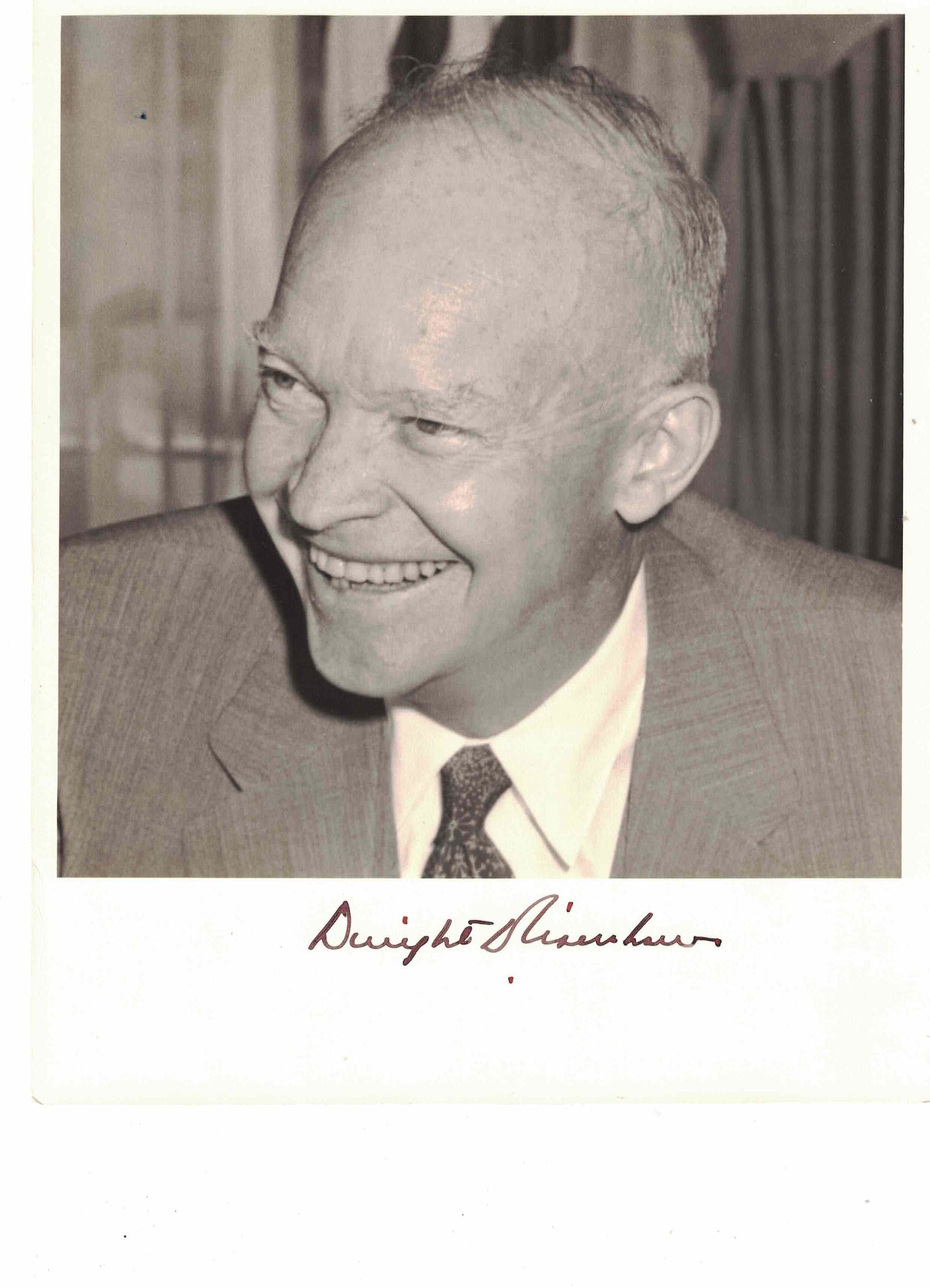 34th Pres  DWIGHT D  EISENHOWER - Photo (1 of 1)