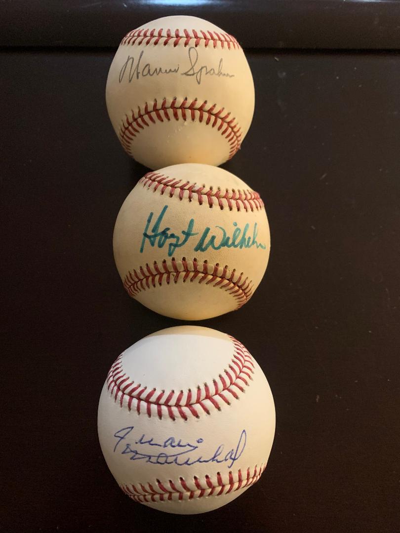 (3) Signed Baseballs Marichal, Spahn and Wilhelm (1 of 2)