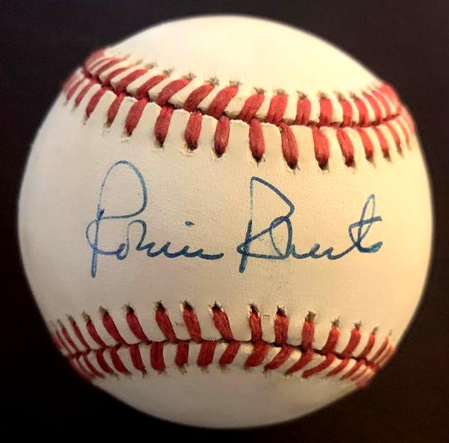 Roberts,Robin Signed Baseball (1 of 2)