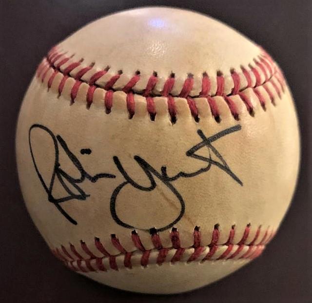 Yount,Robin Signed Baseball (1 of 2)
