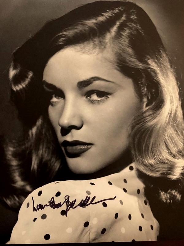 Bacall,Lauren Signed Photo (1 of 1)
