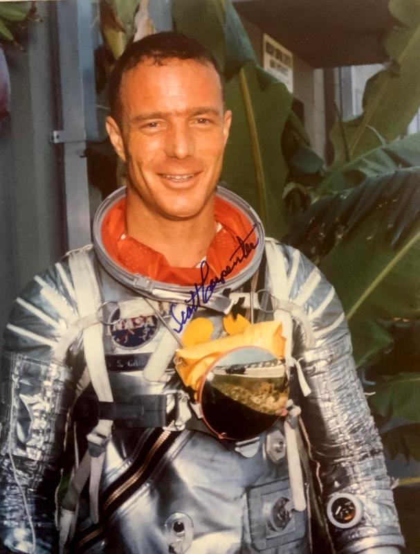 Carpenter,Scott Signed Photo (1 of 1)