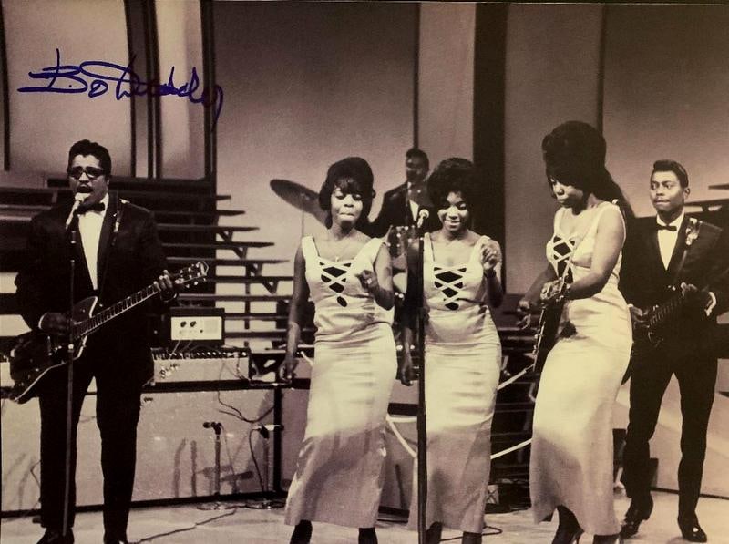 Diddley,Bo Signed Large Photo (1 of 1)