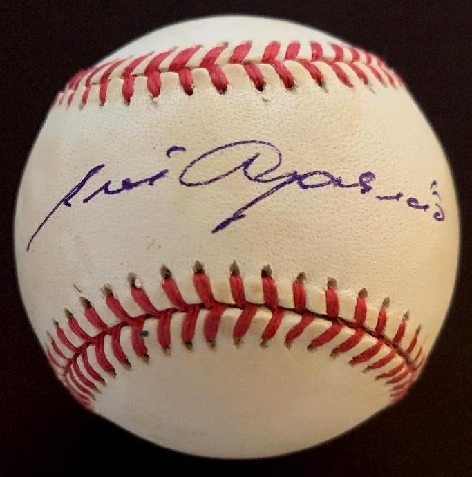 Aparicio,Luis Signed Baseball (1 of 2)