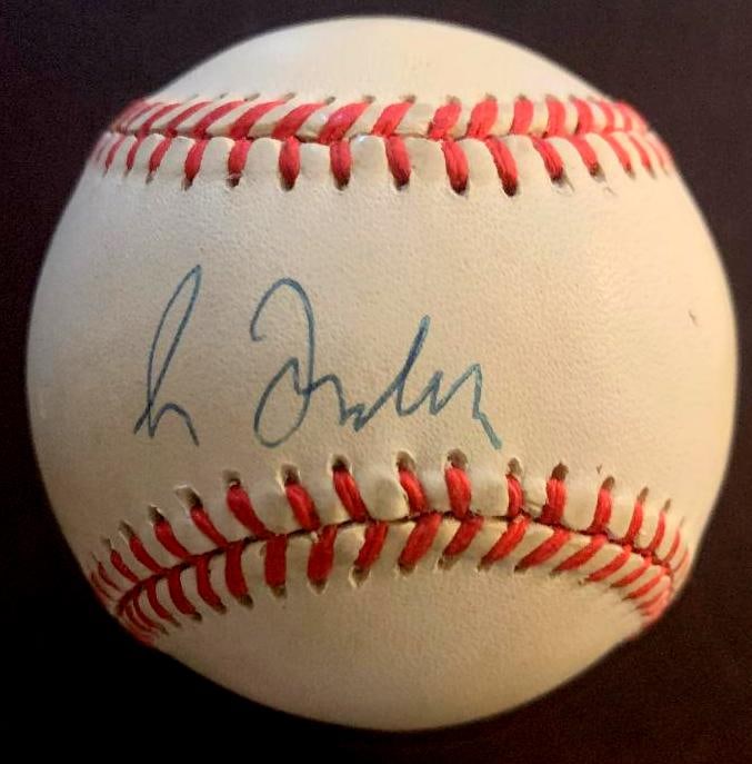 Maddux,Greg Signed Baseball (1 of 2)