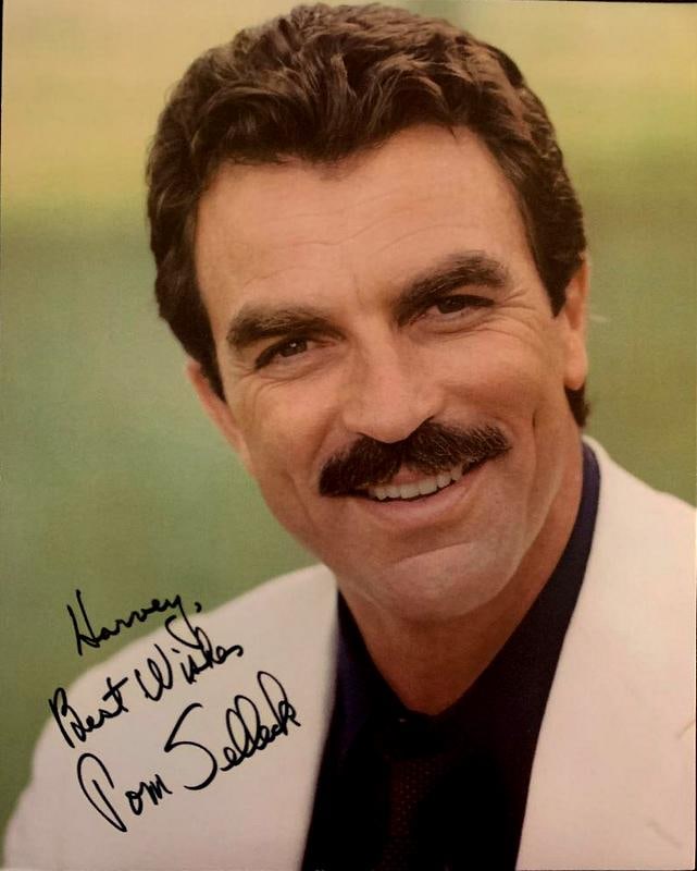 Selleck, Tom Signed Photo (1 of 1)
