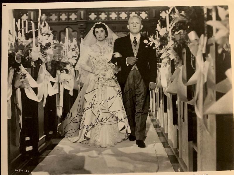 Taylor,Elizabeth Signed Photo (1 of 1)