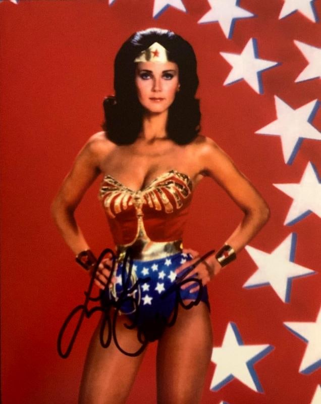 Carter, Lynda Signed Photo (1 of 1)