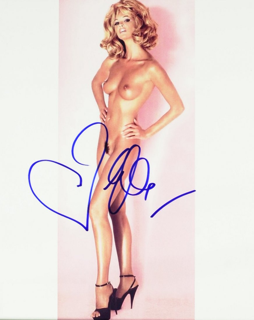 Model ELLE MacPHERSON - Nude Photo Signed: Elle MacPherson (1963- ) Australian model. MacPherson is perhaps best known for her record six cover appearances for the Sports Illustrated Swimsuit Issue beginning in the 1980s. She is also known as 