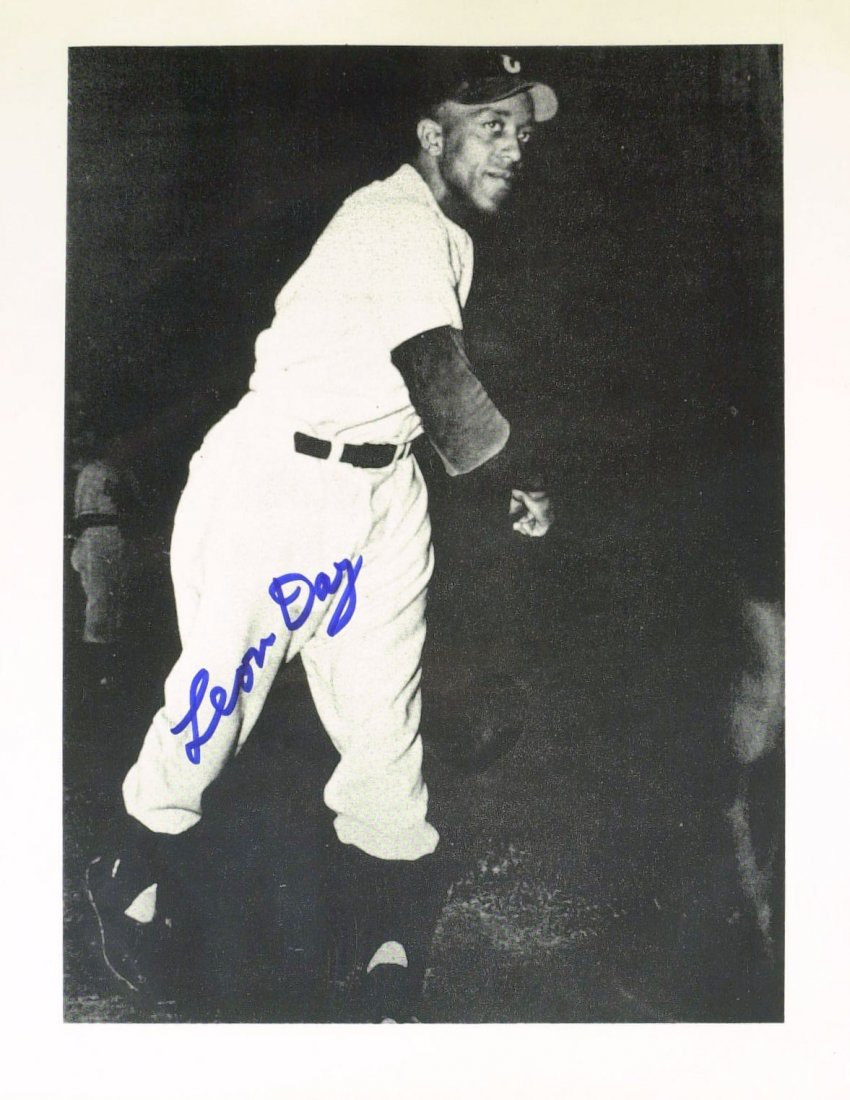 Negro Leagues LEON DAY - Photo Signed: Leon Day (1916-1995) Day was the Negro leagues' outstanding strikeout pitcher with a dominating fastball and wicked curve, quiet Leon Day was the mainstay of the Newark pitching staff in the late 1930