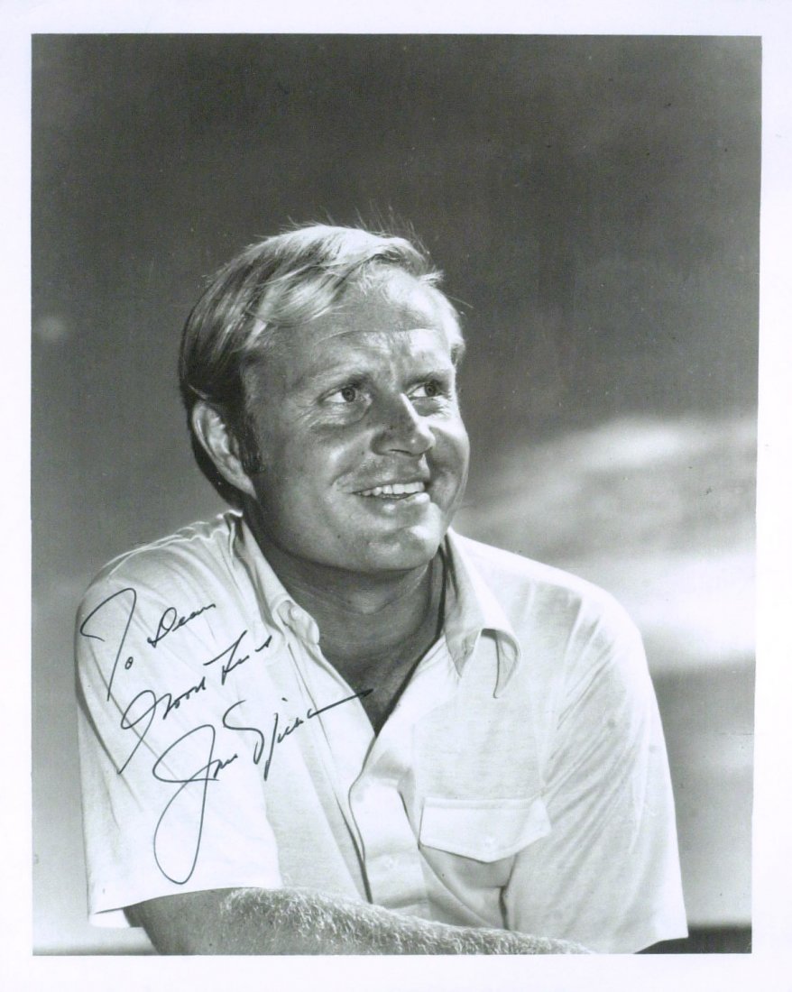 JACK NICKLAUS - Youthful Photo Signed: Jack Nicklaus (1940- ) Golfer. Nicklaus accumulated a record eighteen professional Majors in a PGA Tour career lasting 25 years, from 1962 to 1986. Later, on the Champions Tour, the senior version of 