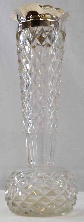William Hutton & Sons Ltd Sterling Mounted and Cut: William Hutton & Sons Ltd Sterling Mounted and Cut Glass Vase. Signed with makers mark and hallmarks. Some scuffs on underside from display or else good condition. dimensions