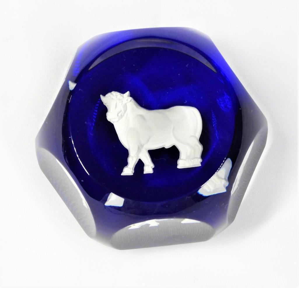 Paperweight with Taurus zodiac symbol from Baccarat: Paperweight with zodiac symbol from Baccarat signed with acid stamp Diameter 2 1/2 inches