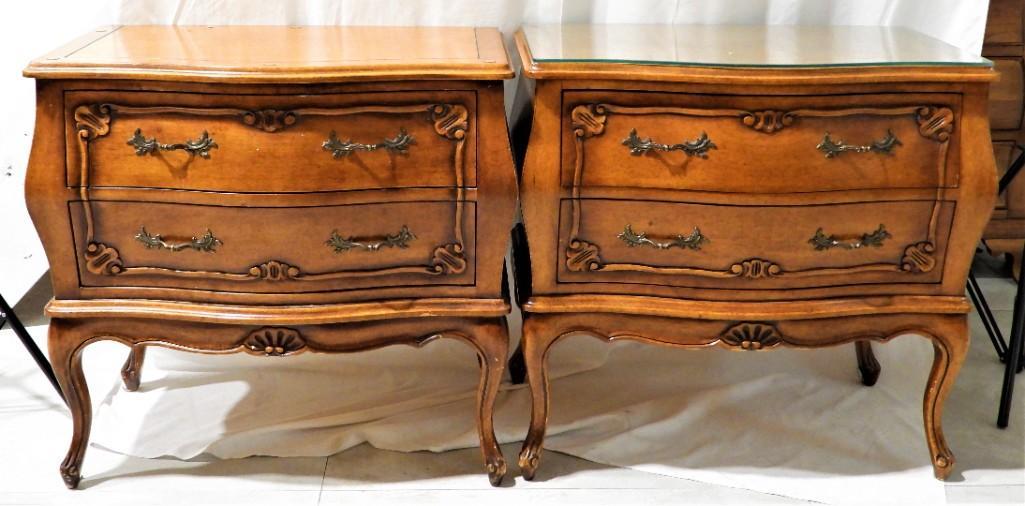 Pair vintage French country style nightstands (1 of 4)