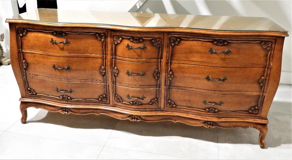 Vintage Nine Drawers solid wood dresser (1 of 5)