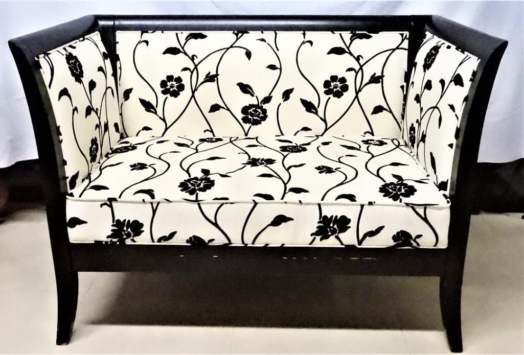 Vintage Sofa (1 of 7)