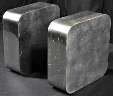 Pair of square bookends, likely to be stainless steel by William Sklaroff.: Pair of square bookends, likely to be stainless steel and marked Radius One Smith Metal Arts designed by William Sklaroff. DIMENSIONS: Height: 6 inch / 15,3 cm Length: 6 inch / 15,3 cm