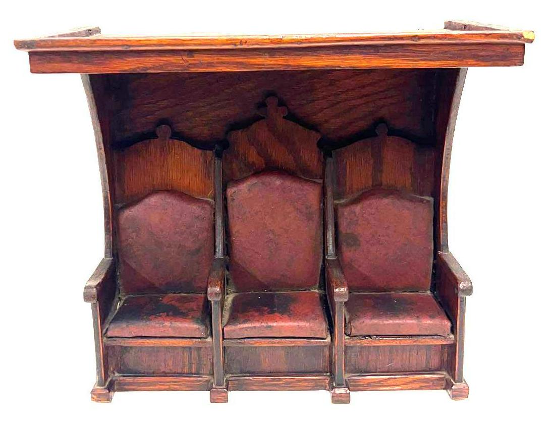 Fraternal Lodge Bench Thrones Miniature: Fraternal Lodge Bench Thrones Miniature DIMENSIONS: Height 10.60 inch / 27 cm Length 11.50 inch / 29 cm Depth 6.50 inch / 16,5 cm