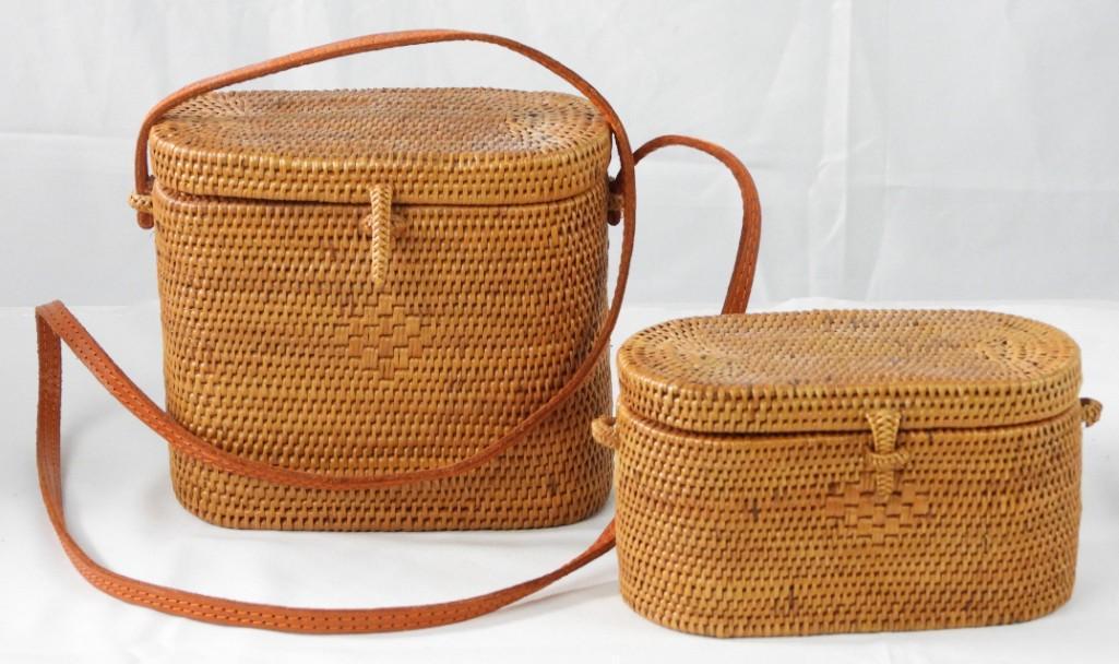 Two wicker baskets (1 of 7)