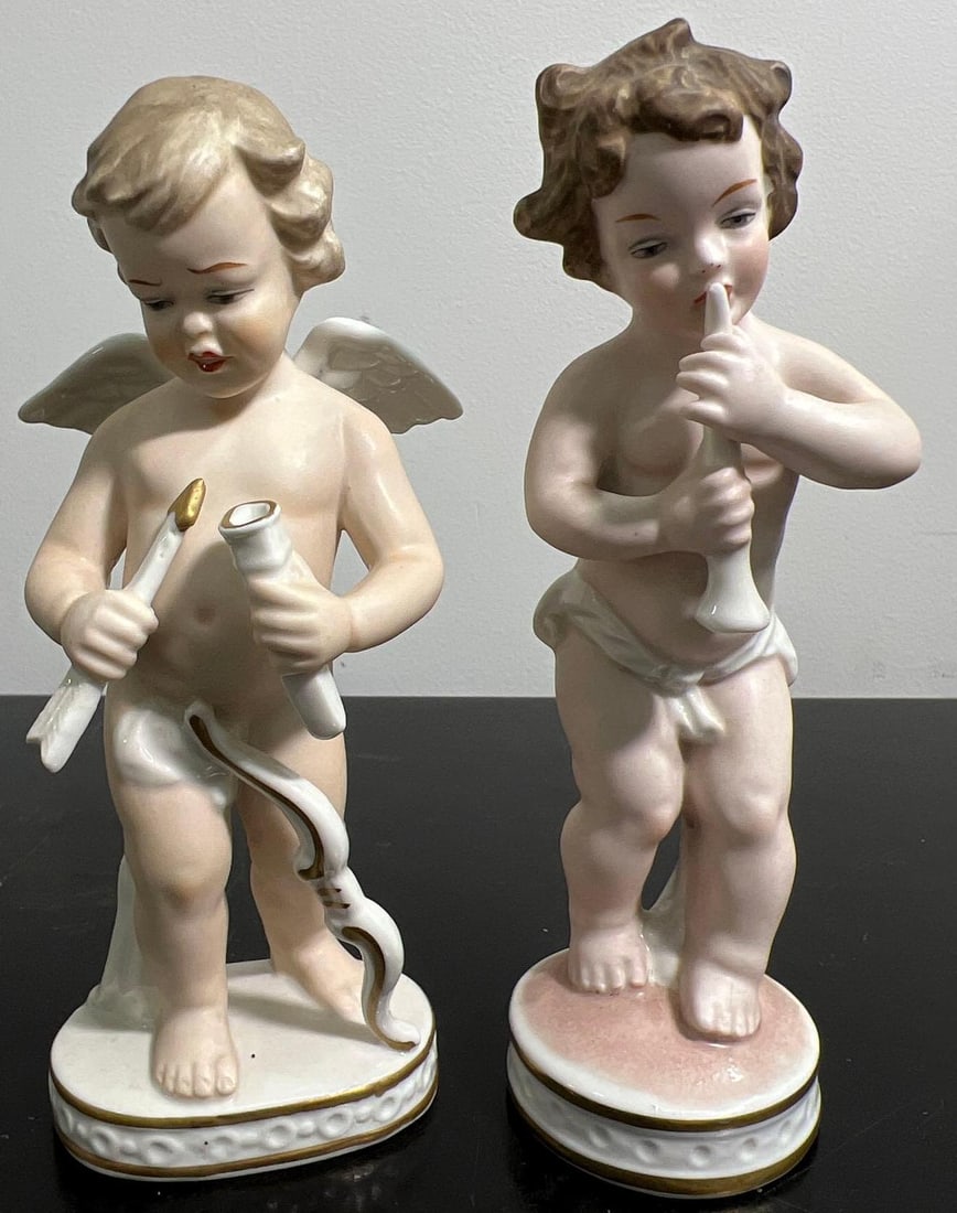Two   Porcelain Figurines (1 of 8)