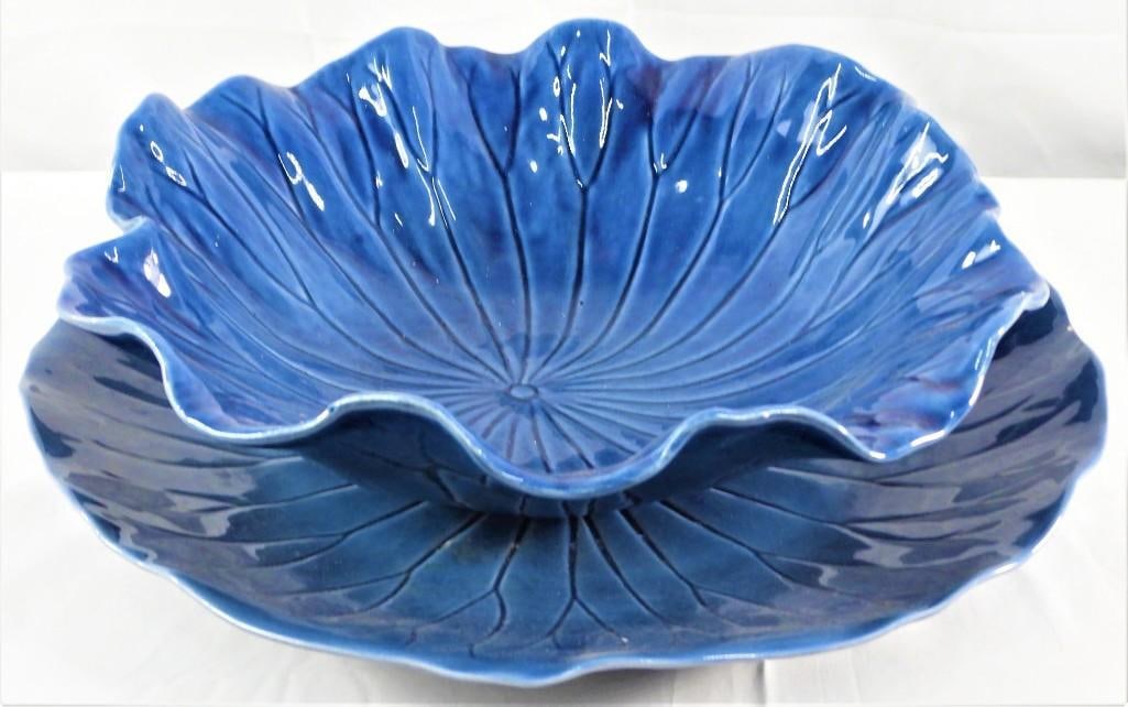 Salad Plate and large bowl Lotus Sky Blue by Metlox Potteries (1 of 11)