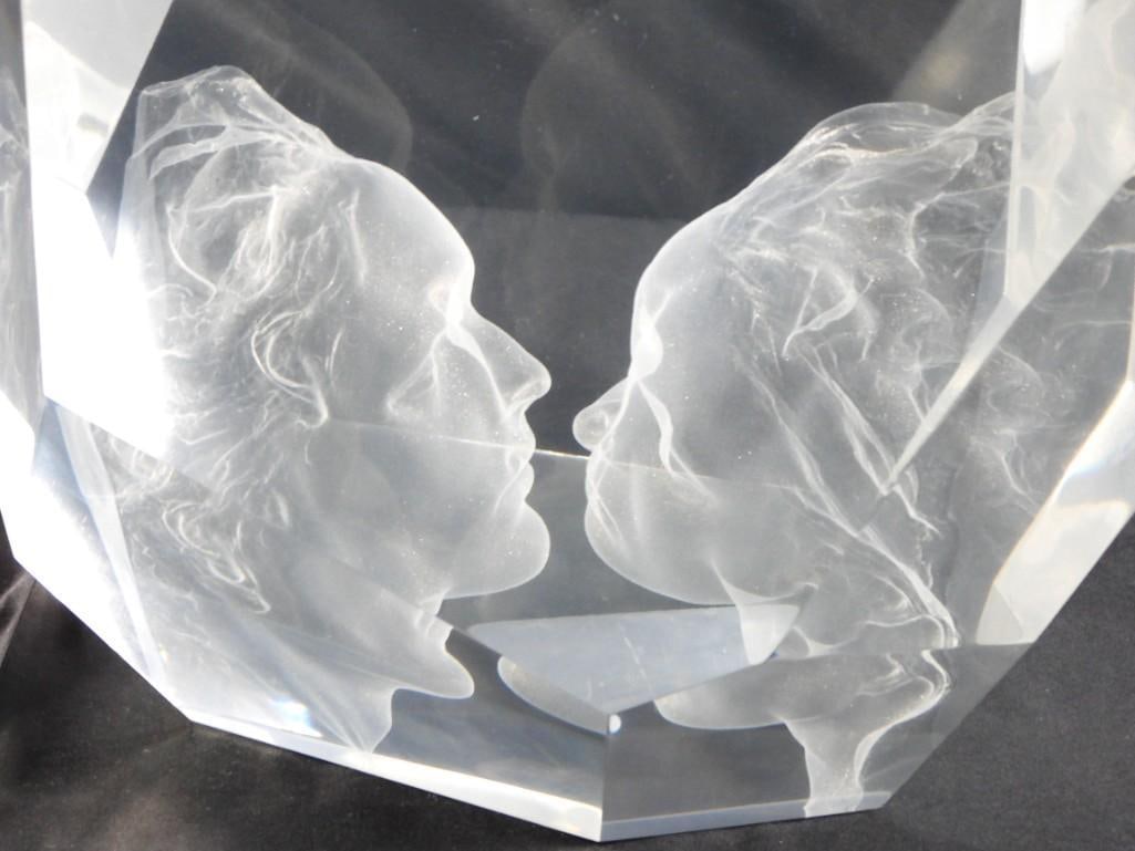 ACRYLIC SCULPTURE, TWO FACES Signed and numbered. (1 of 11)