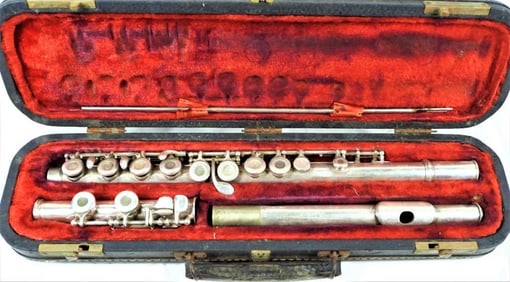 Transverse Flute by King Cleveland with case