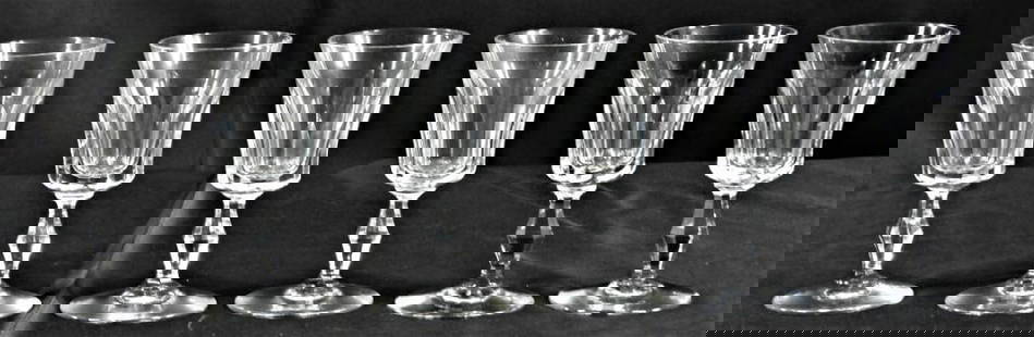 Six vintage BACCARAT SHERRY PORT GLASSES: Six vintage BACCARAT SHERRY PORT GLASSES DIMENSIONS : Height :4 inch / 10 cm Top Diameter: 1.60 inch / 4,9 cm Base Diameter: 2 inch / 5 cm